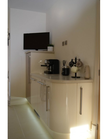 Cream & Cappuccino Gloss Kitchen. Spilsby, Lincolnshire